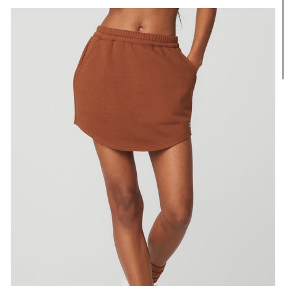 Alo-High-Waist Accolade Skirt - Rust